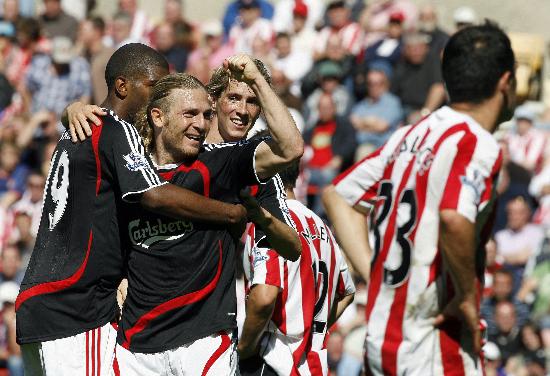 半场战报：奥格斯堡0-0汉堡