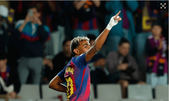 2-1逆转！超级后卫踢疯了，梅开二度导演逆袭，巴萨狂揽4连胜