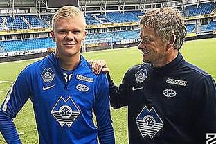 足球运动员转打篮球可能吗？（足球运动员跨界打篮球可行吗？）