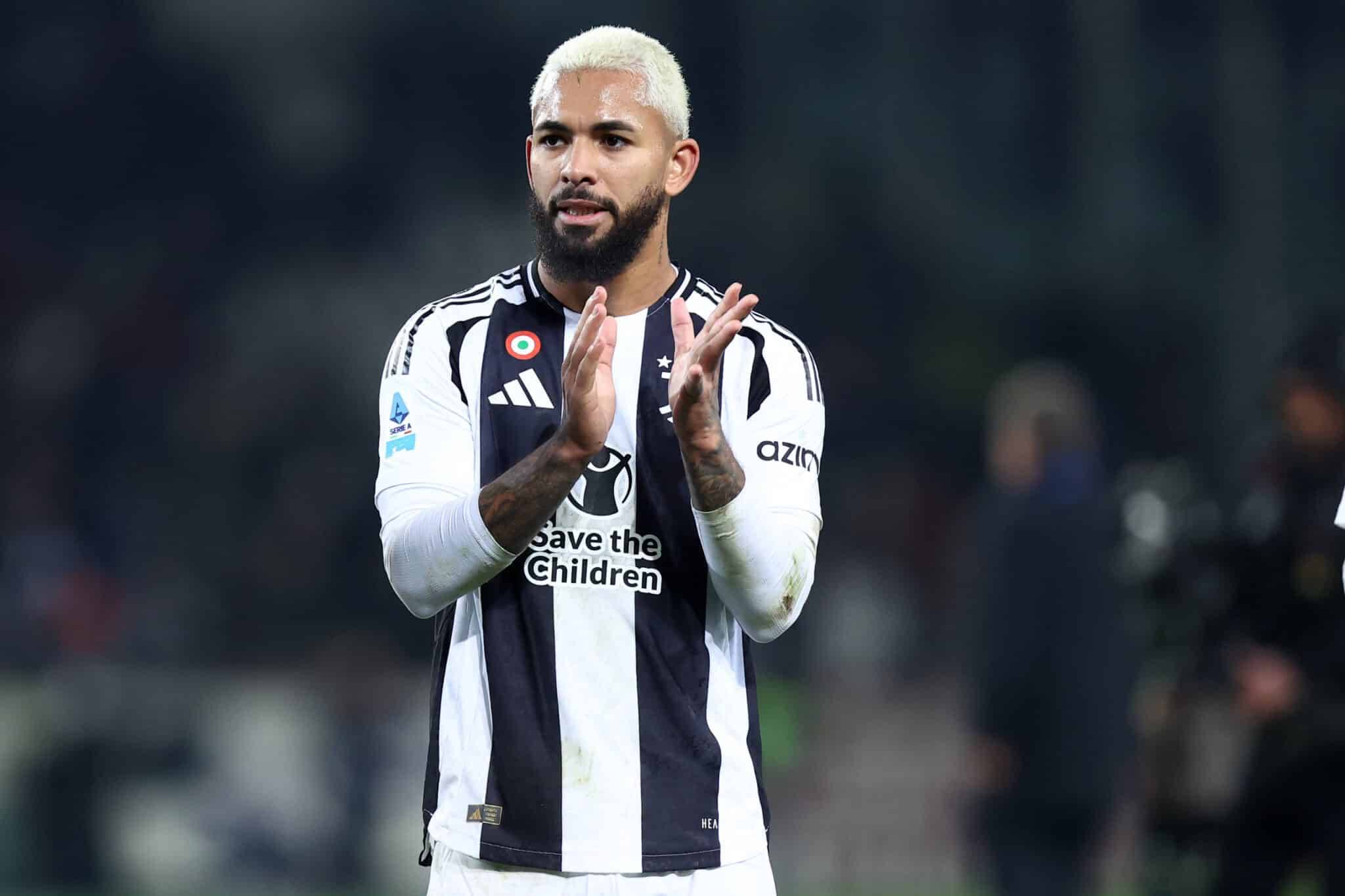 澎湃：泰州开建“苏超”冠军奖杯打卡点，预计12月上旬亮相