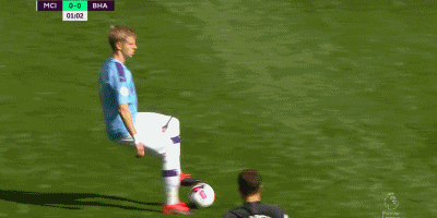 皇马本泽马梅开二度助球队取胜