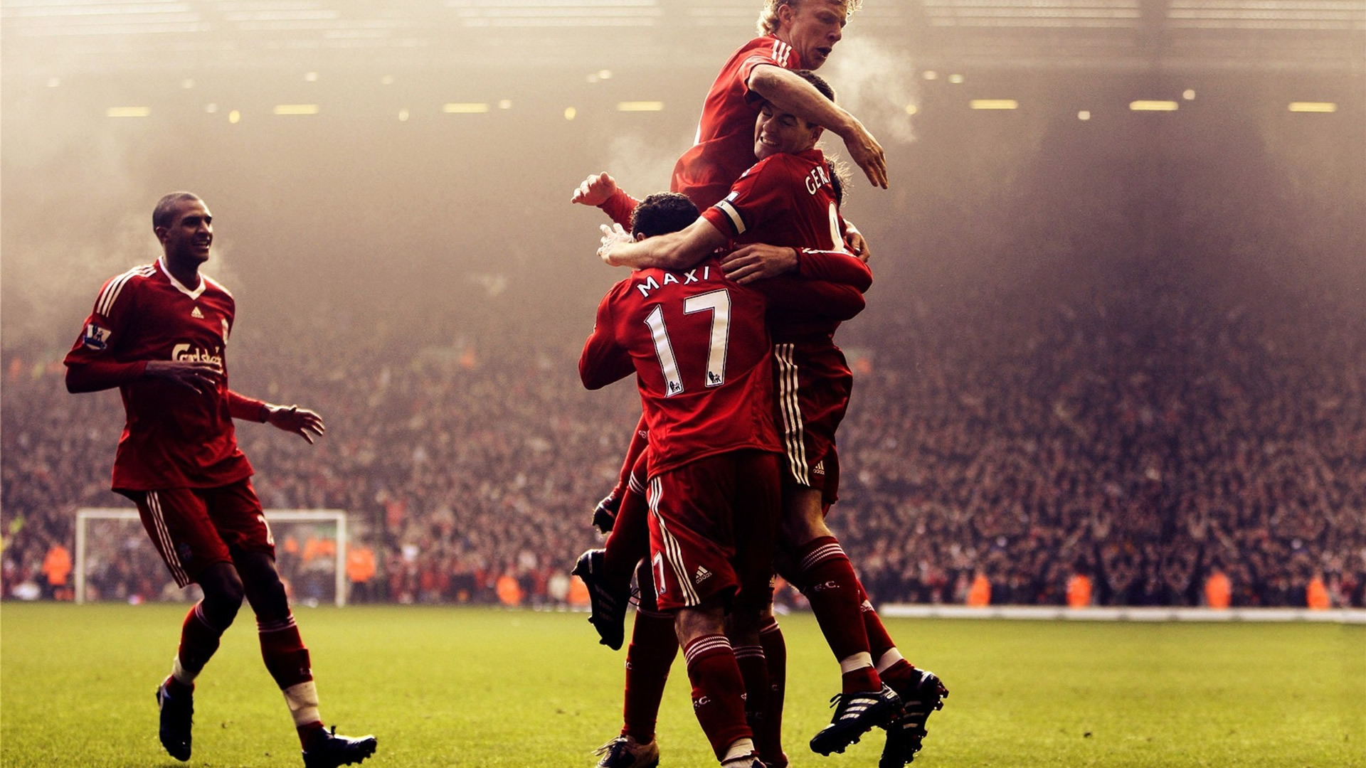 青训小将关键传球助攻队友破门