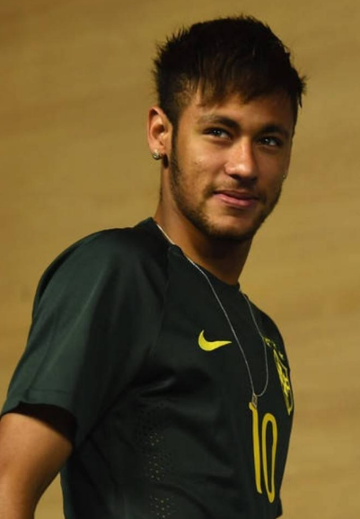 麦卡：为哥哥完成阿根廷首秀高兴；凯文：这是特别的一周