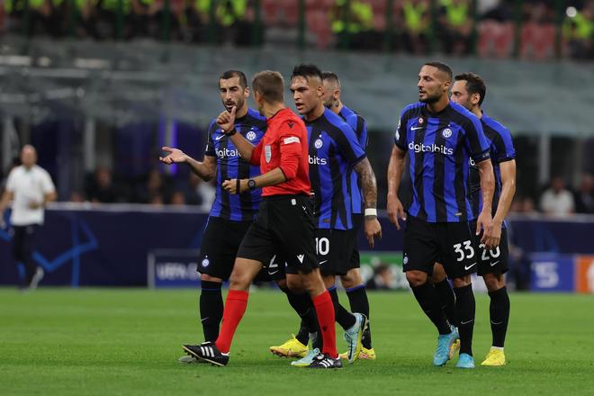 ATP总决赛第4日综述：辛纳两连胜提前晋级，谢尔顿遭逆转无缘四强