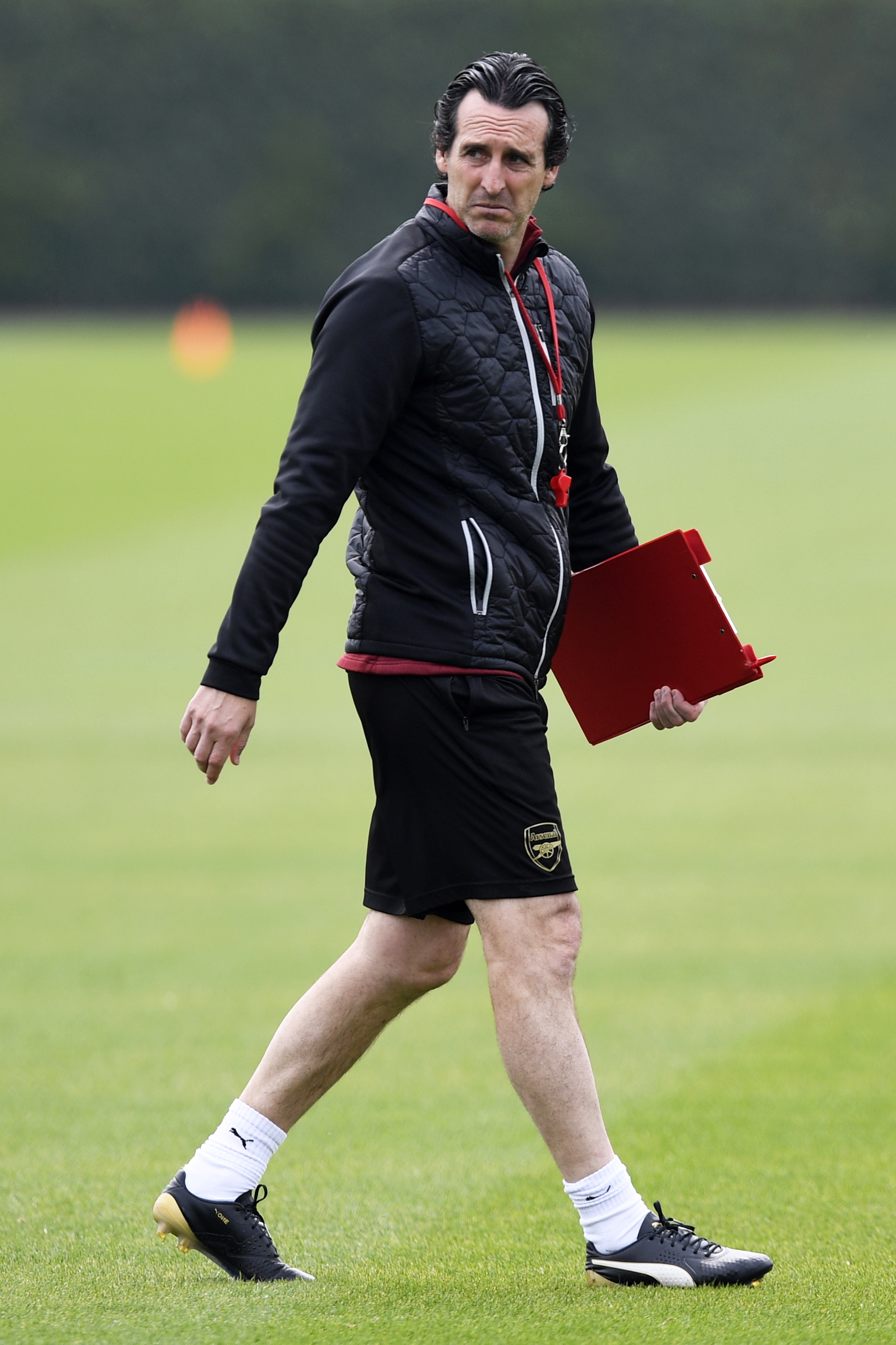 半场战报：萨索洛1-1比萨，马蒂奇建功，恩佐拉点射