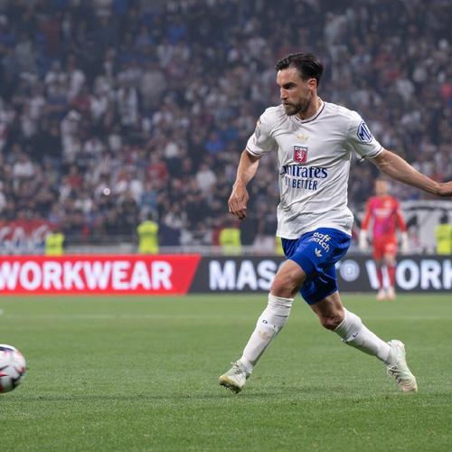 每体：亚马尔成西甲遭种族歧视最多球员，占比超维尼修斯一倍（每体：亚马尔成西甲遭种族歧视最频繁球员，比例为维尼修斯的两倍）